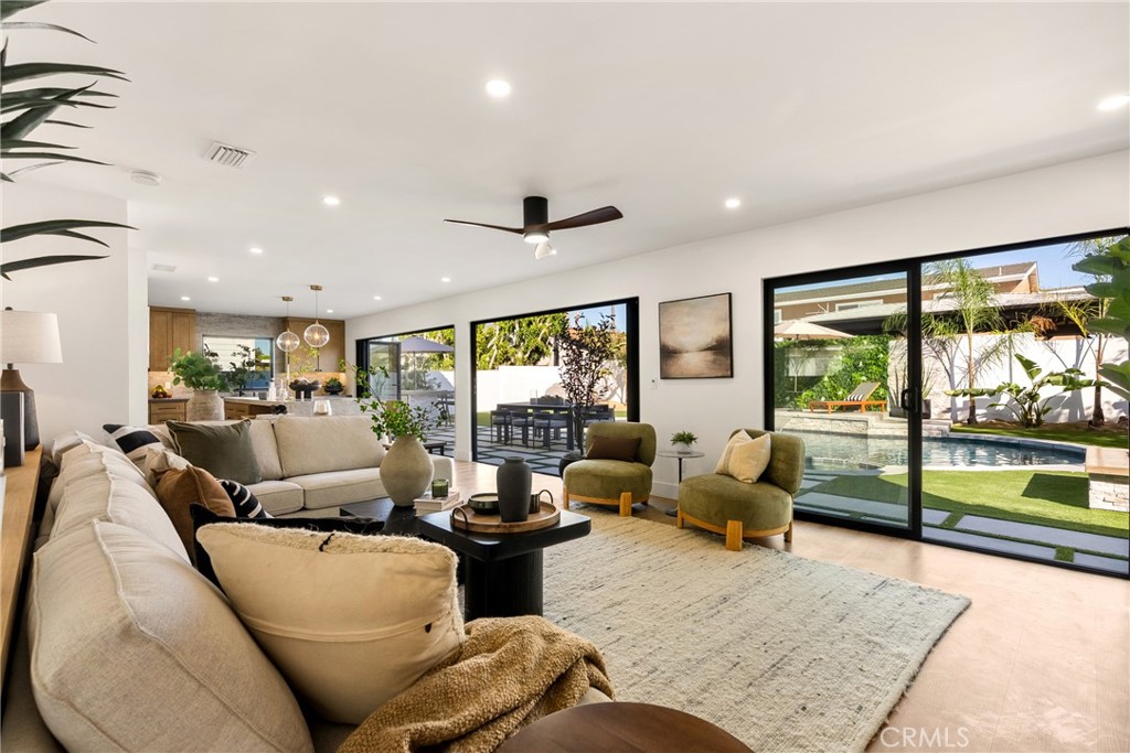 20902 Balgair, Huntington Beach CA 92646 - photo 26