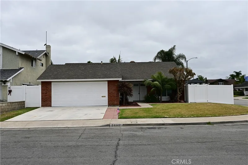 20942 Balgair Circle, Huntington Beach, CA 92646