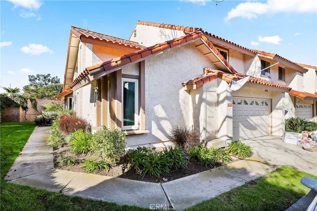 20981 Coastview Lane, Huntington Beach CA 92648 - photo 1