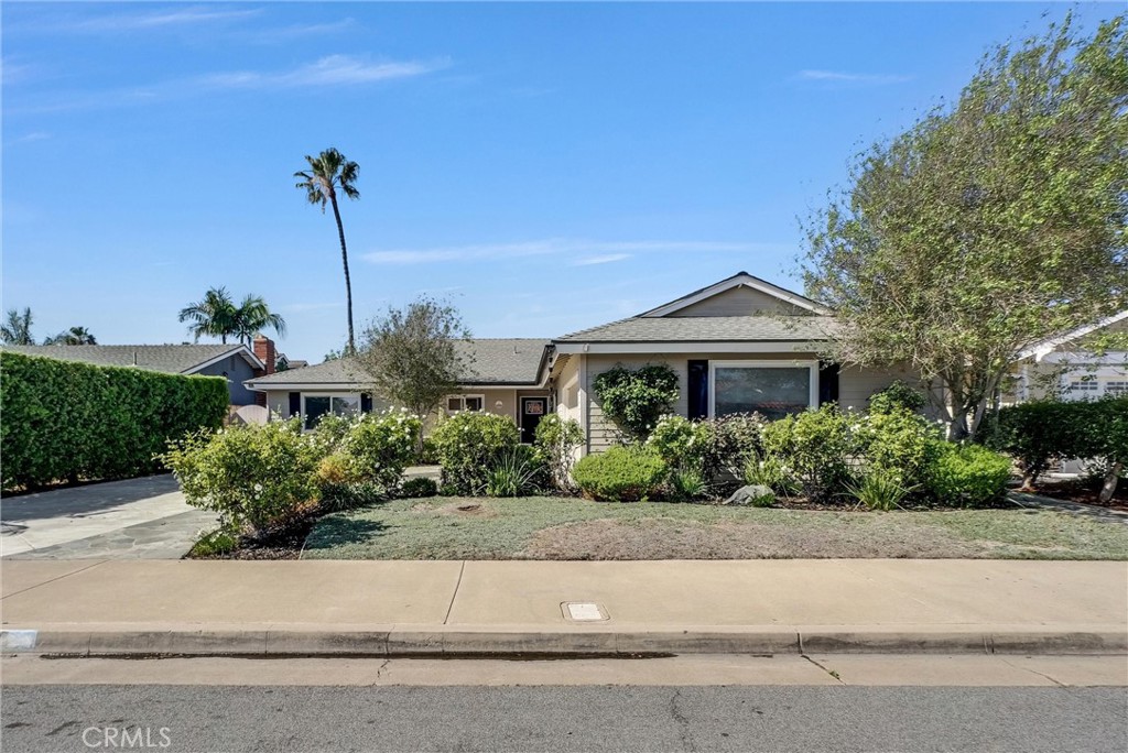 21061 Miramar Lane, Huntington Beach CA 92646 - photo 2