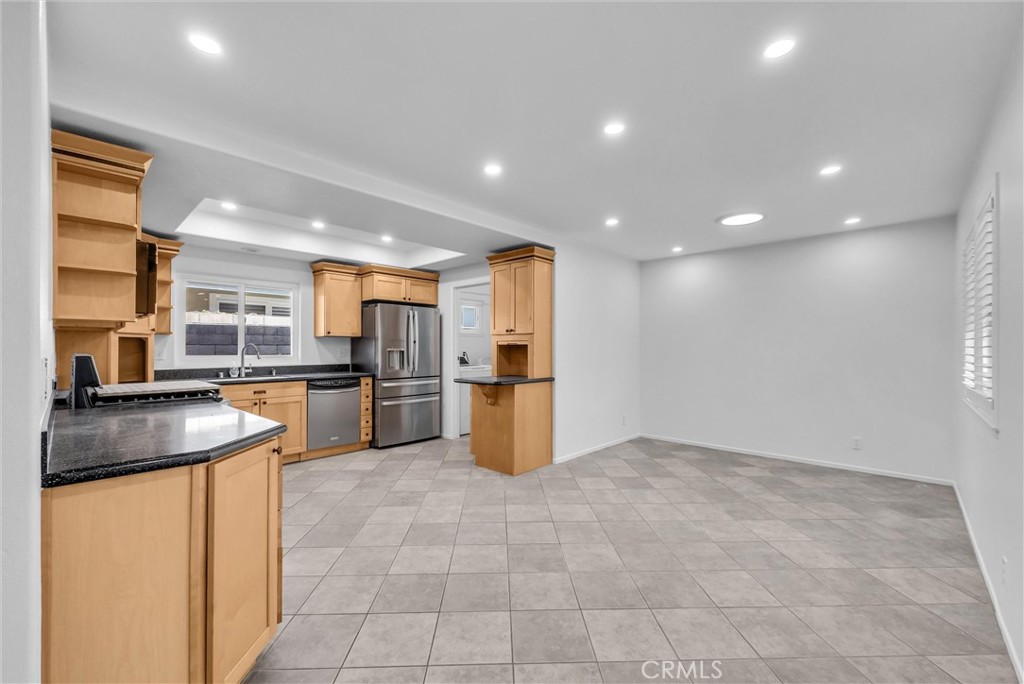 21061 Miramar Lane, Huntington Beach CA 92646 - photo 9