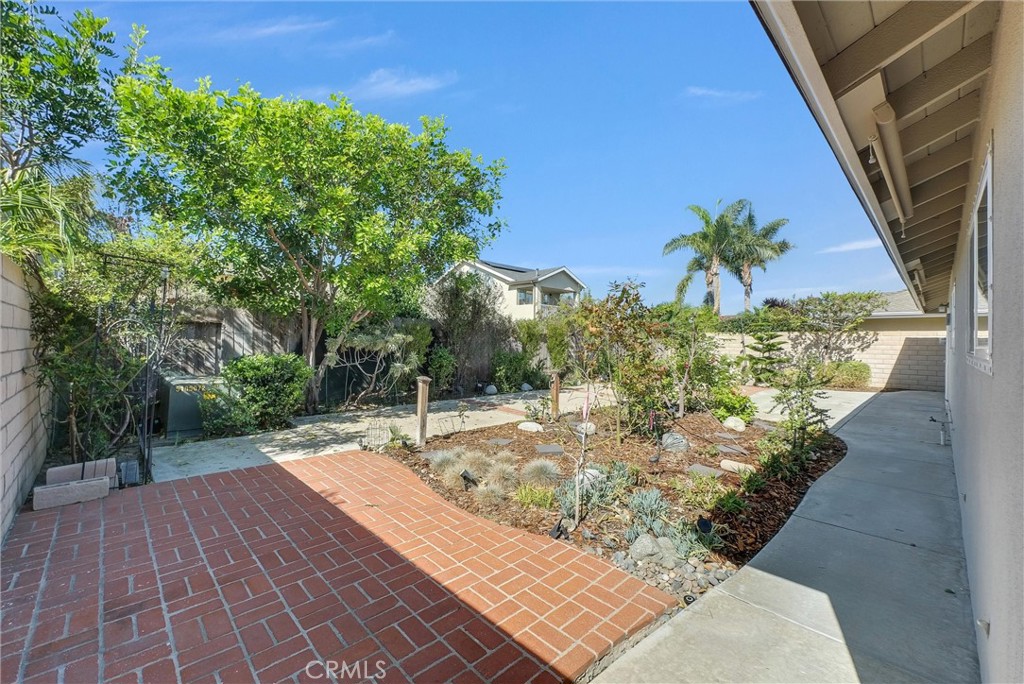 21061 Miramar Lane, Huntington Beach CA 92646 - photo 26