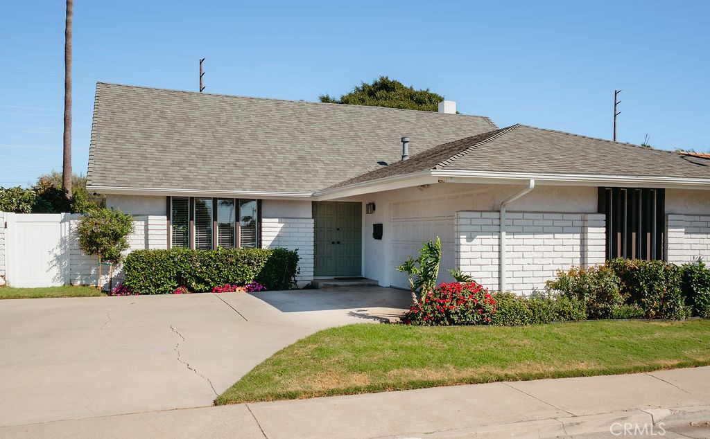 21072 Amberwick, Huntington Beach CA 92646 - photo 2