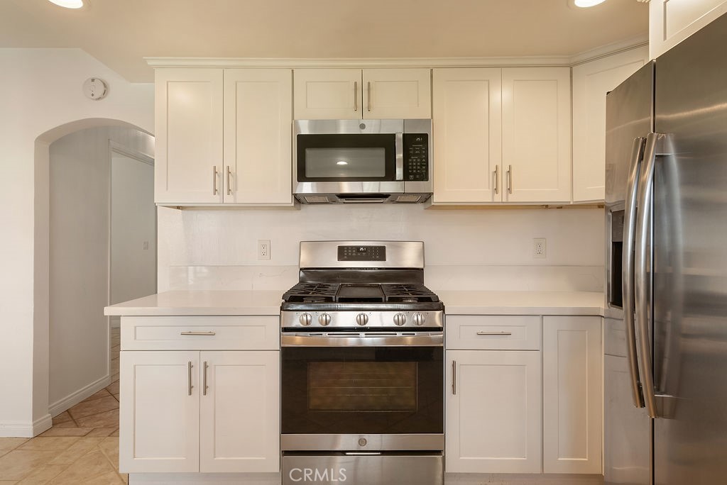 21072 Amberwick, Huntington Beach CA 92646 - photo 5