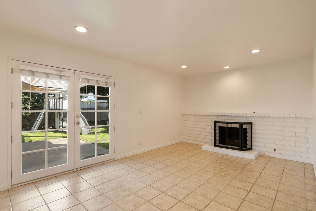21072 Amberwick, Huntington Beach CA 92646 - photo 7
