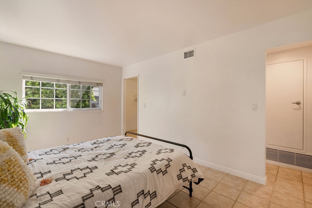 First floor bedroom - 21072 Amberwick, Huntington Beach CA 92646 - photo 10