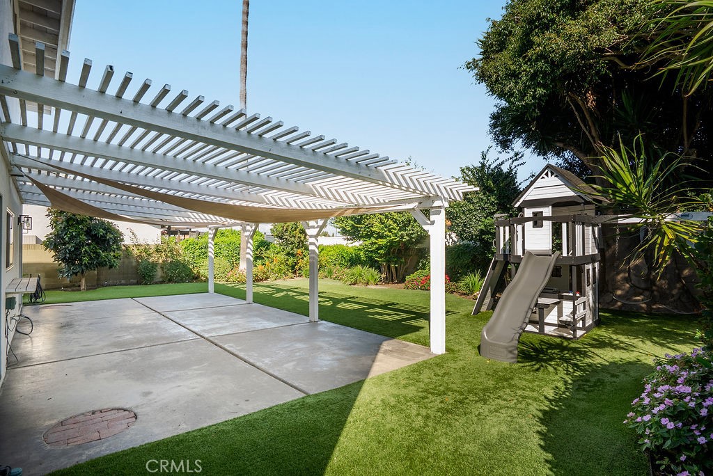 21072 Amberwick, Huntington Beach CA 92646 - photo 24