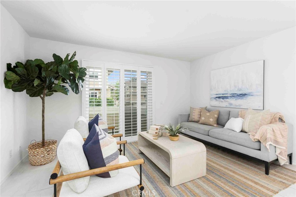 21072 Poolside, Huntington Beach CA 92648 - photo 10