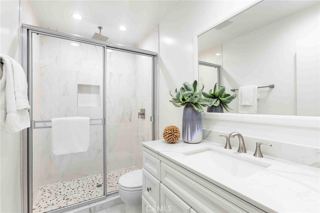 21072 Poolside, Huntington Beach CA 92648 - photo 17
