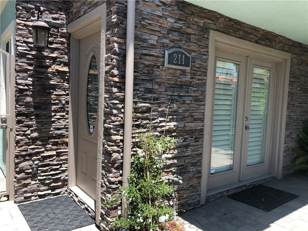 211 7th Street, Huntington Beach CA 92648 - photo 4