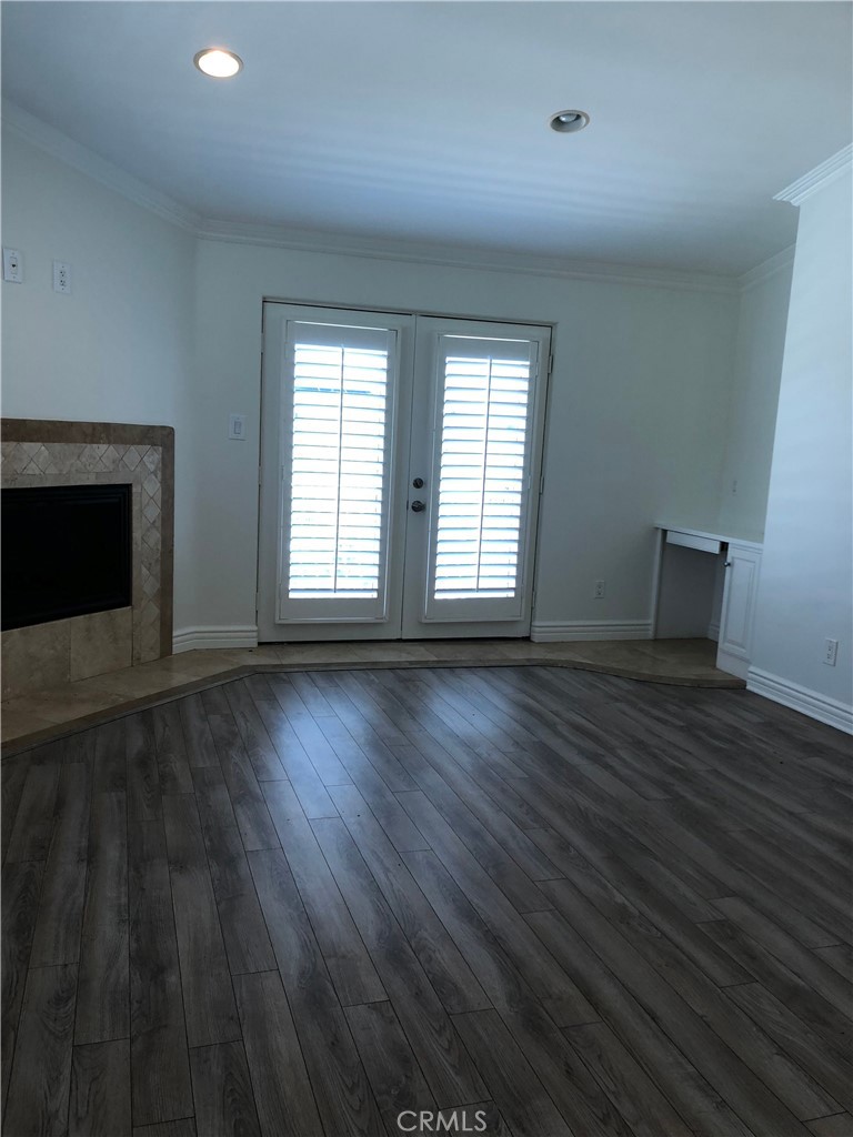 211 7th Street, Huntington Beach CA 92648 - photo 18