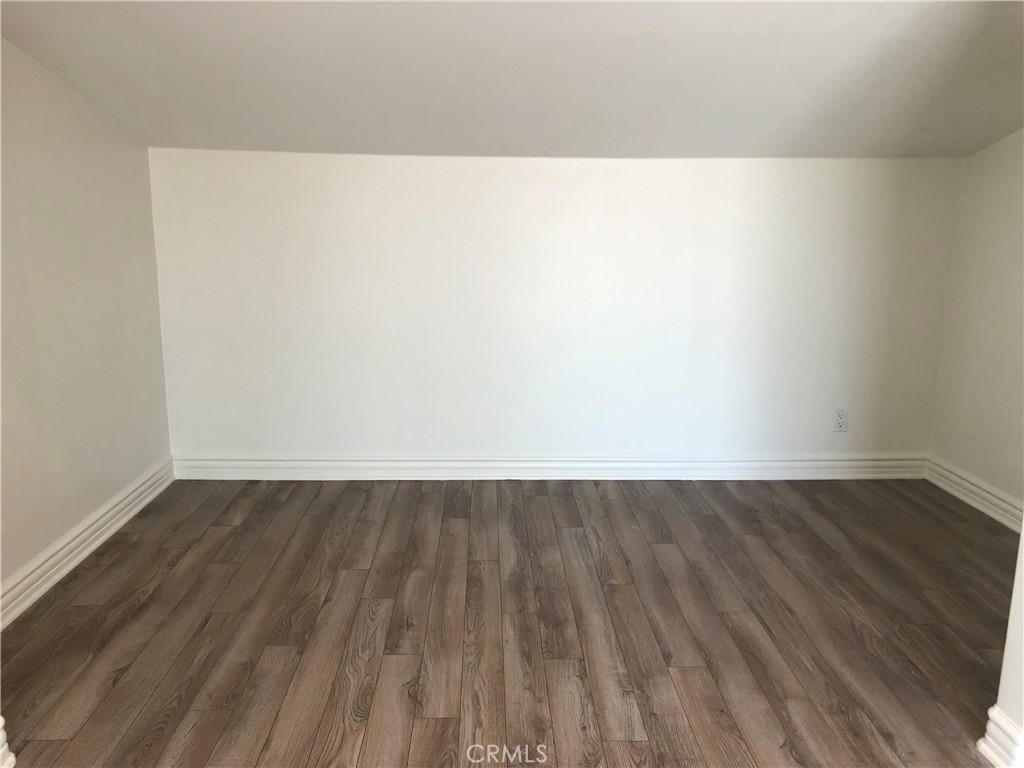 211 7th Street, Huntington Beach CA 92648 - photo 32