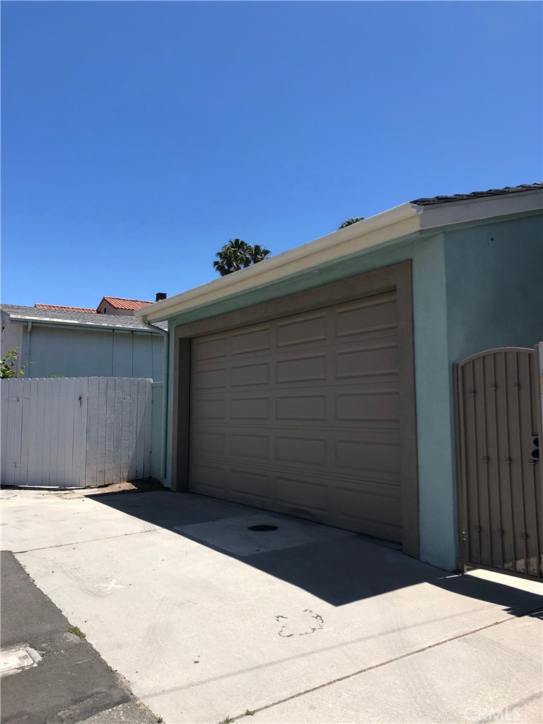 211 7th Street, Huntington Beach CA 92648 - photo 37