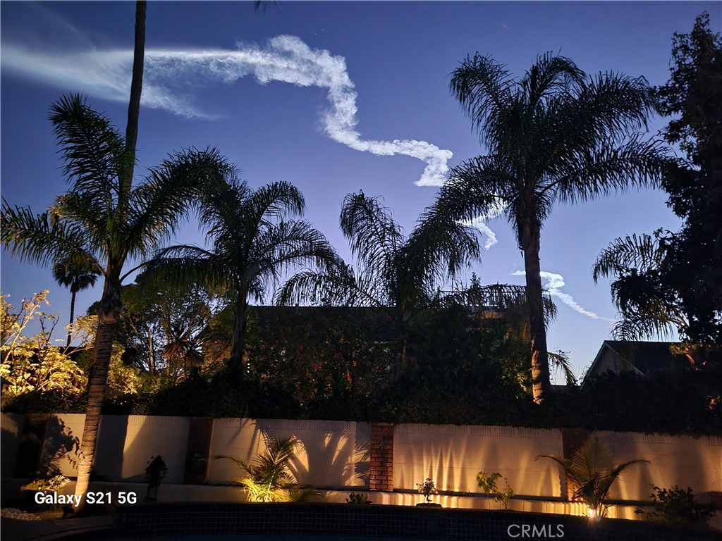 21171 B Lochlea Lane, Huntington Beach CA 92646 - photo 1
