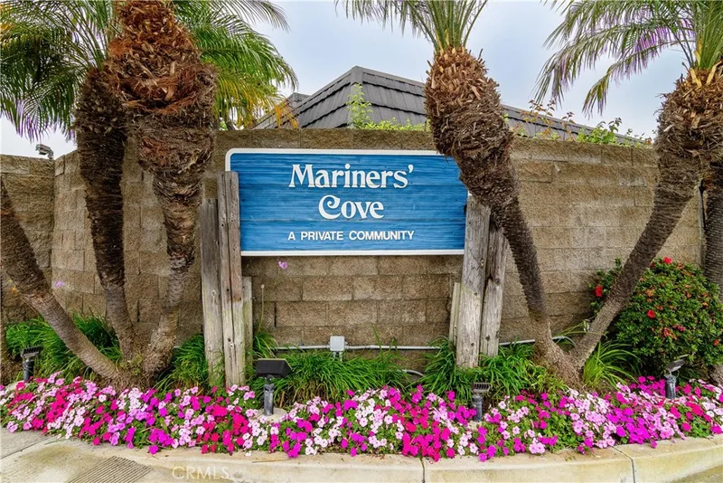 21208 Sailors Bay, Huntington Beach, CA 92646