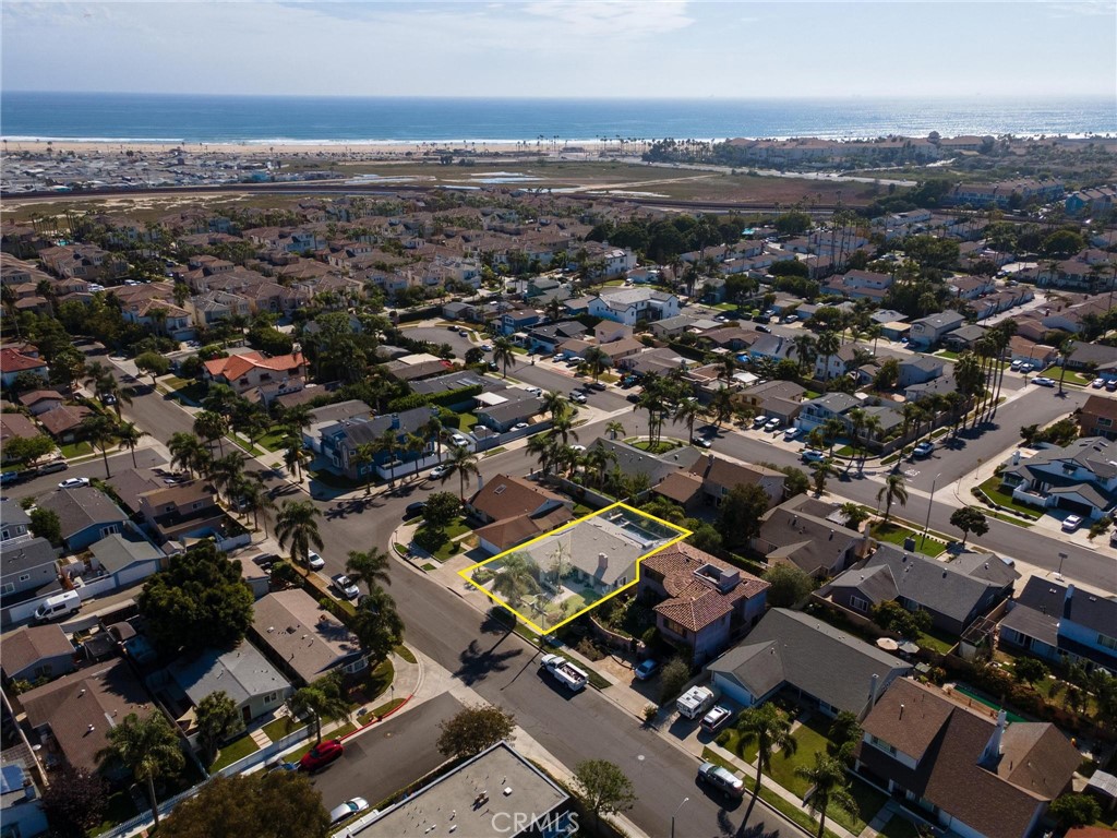 21241 Lochlea Lane, Huntington Beach CA 92646 - photo 3
