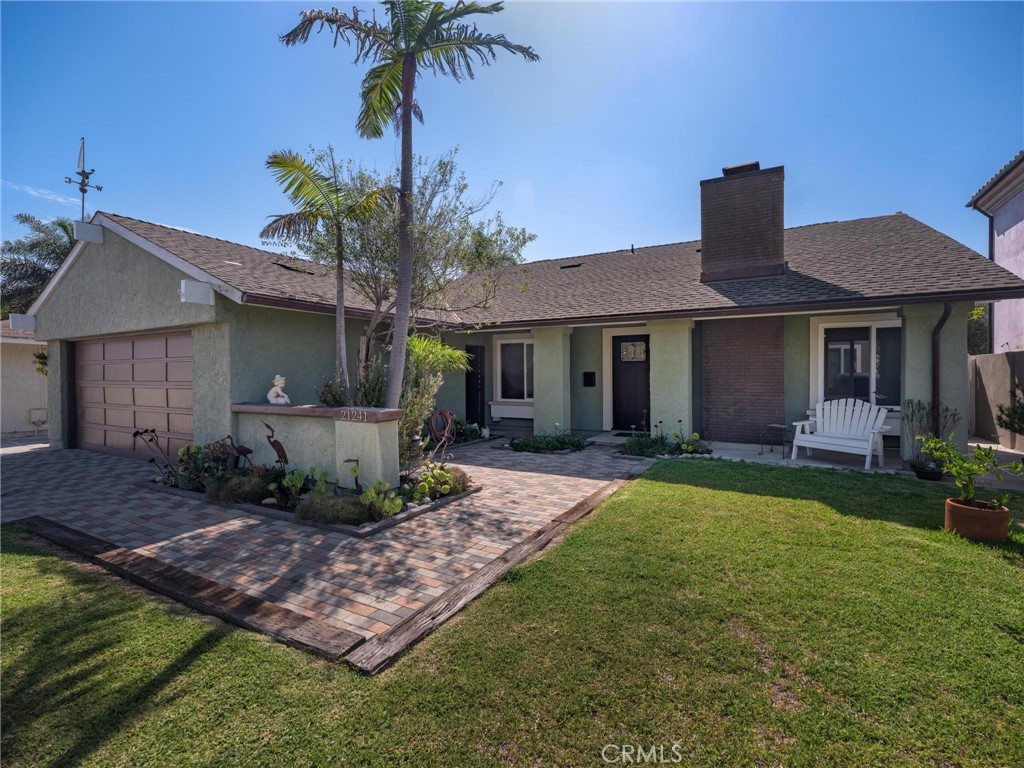 21241 Lochlea Lane, Huntington Beach CA 92646 - photo 4