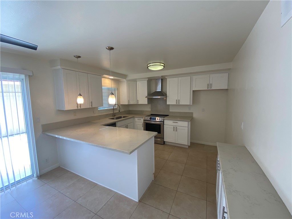 21281 Freeport Lane, Huntington Beach CA 92646 - photo 6