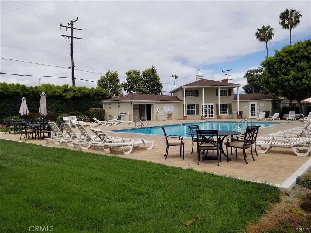 21281 Freeport Lane, Huntington Beach CA 92646 - photo 18