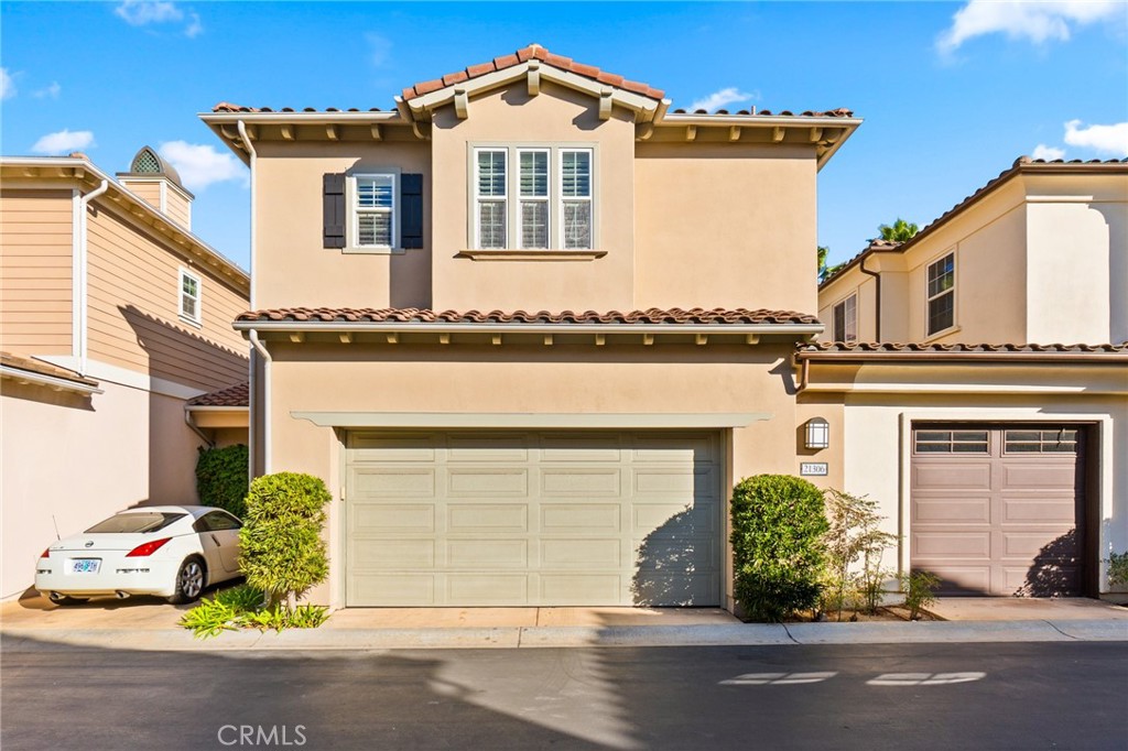 2 Car Attached Garage - 21306 Balerma, Huntington Beach CA 92648 - photo 54