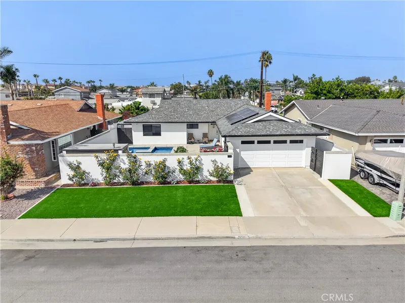21311 Antiqua Lane, Huntington Beach