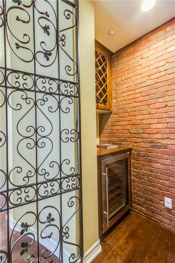 21320 Veleta Circle, Huntington Beach CA 92648 - photo 9