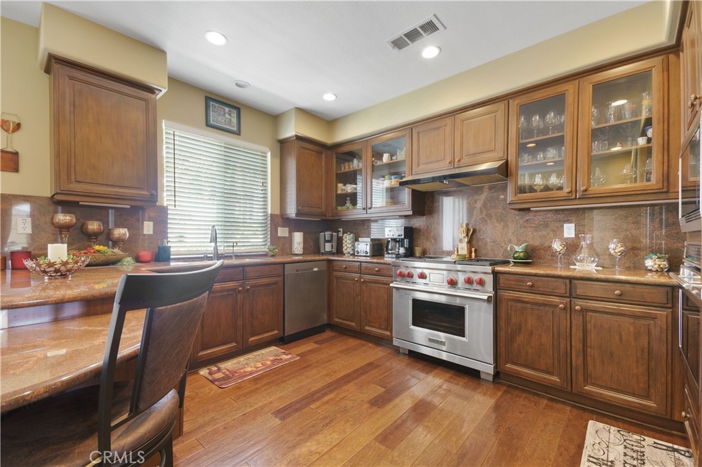 21320 Veleta Circle, Huntington Beach CA 92648 - photo 12