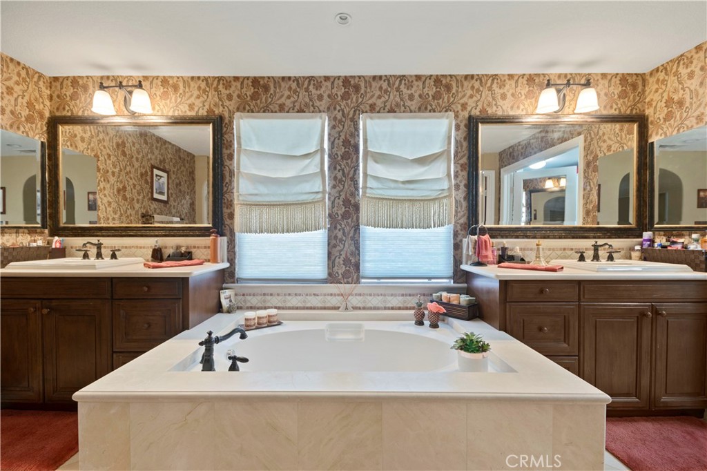 21320 Veleta Circle, Huntington Beach CA 92648 - photo 23