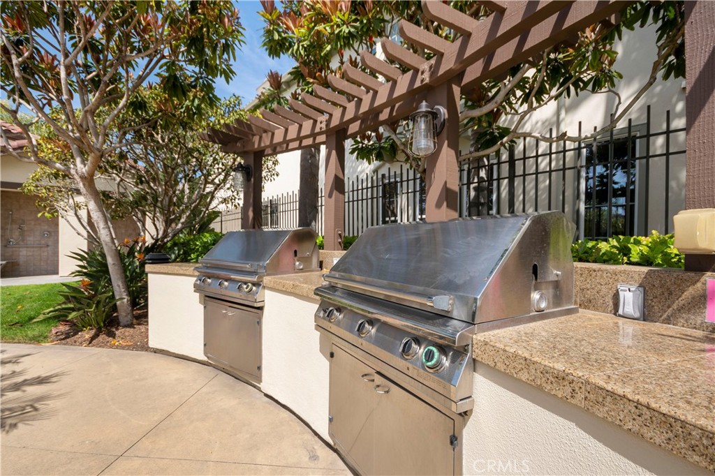 21320 Veleta Circle, Huntington Beach CA 92648 - photo 34