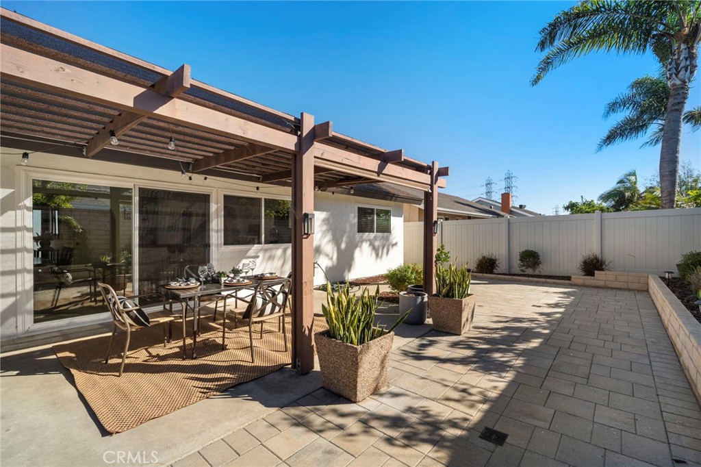 Ideal for entertaining, alfresco dining, or relaxing - 21341 Seaforth Lane, Huntington Beach CA 92646 - photo 33