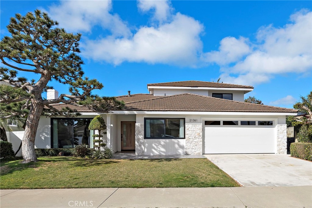 21361 Lemontree Lane, Huntington Beach CA 92646 - photo 1