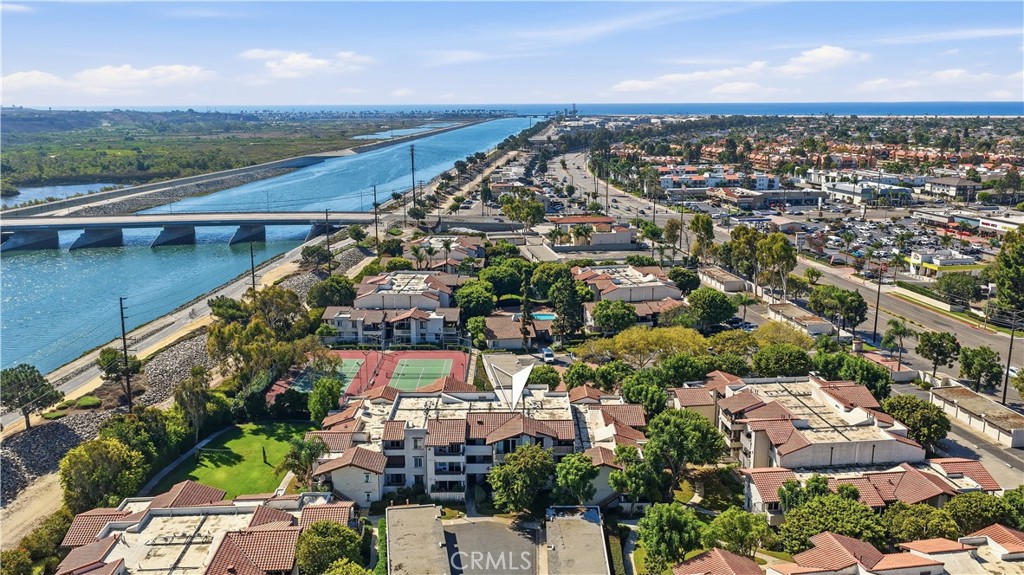 21372 Brookhurst 425, Huntington Beach CA 92646 - photo 25