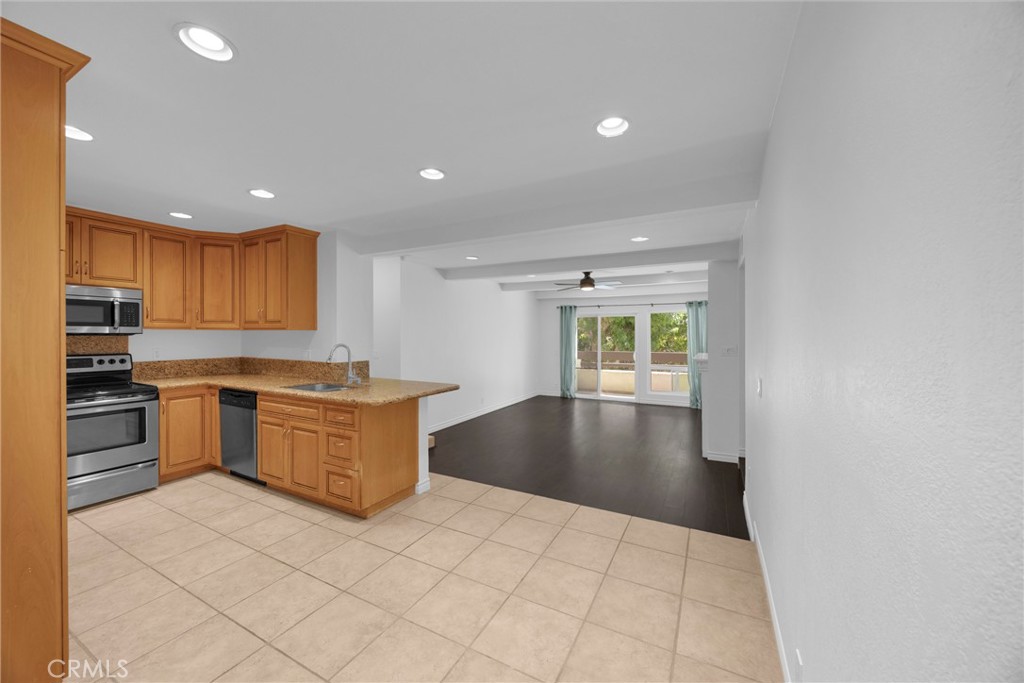 21372 Brookhurst 526, Huntington Beach CA 92646 - photo 5