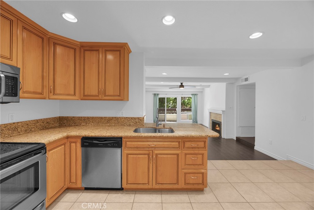 21372 Brookhurst 526, Huntington Beach CA 92646 - photo 7