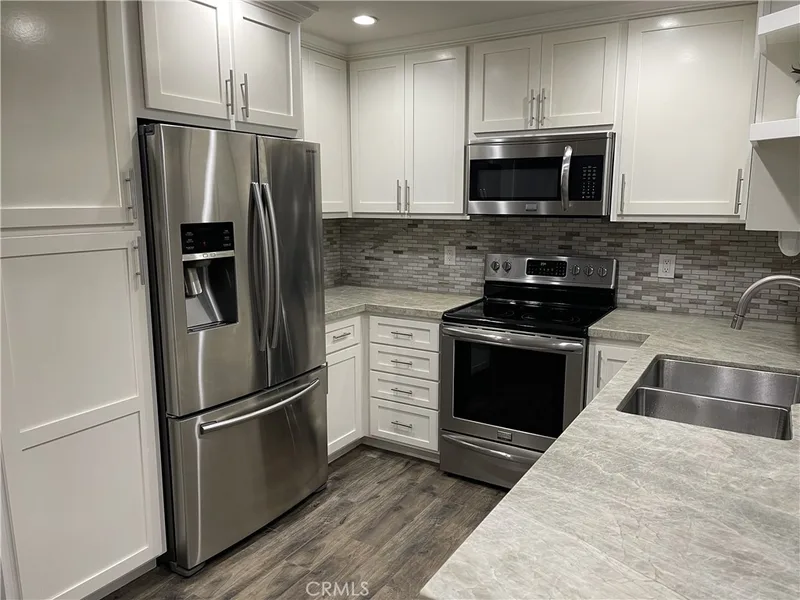21372 Brookhurst Street 516, Huntington Beach, CA 92646