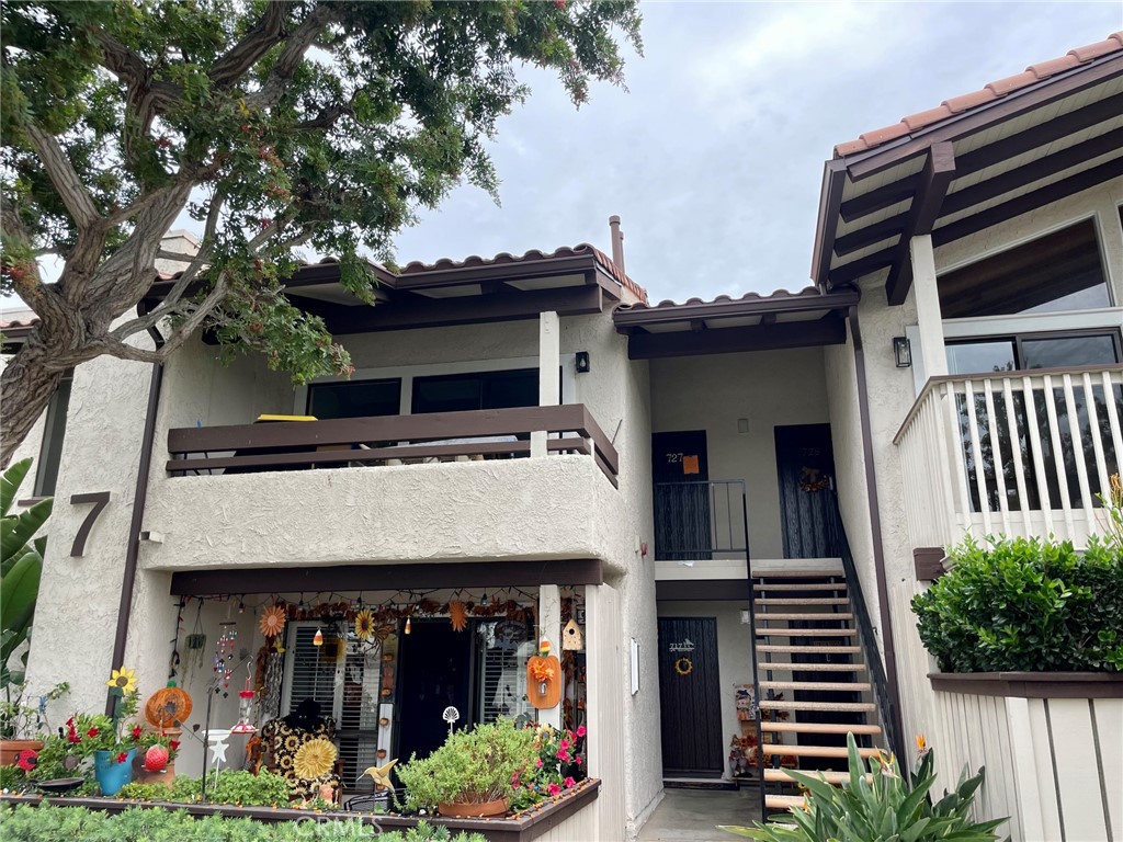 Private Upstairs Corner Unit - 21372 Brookhurst Street 727, Huntington Beach CA 92646 - photo 2