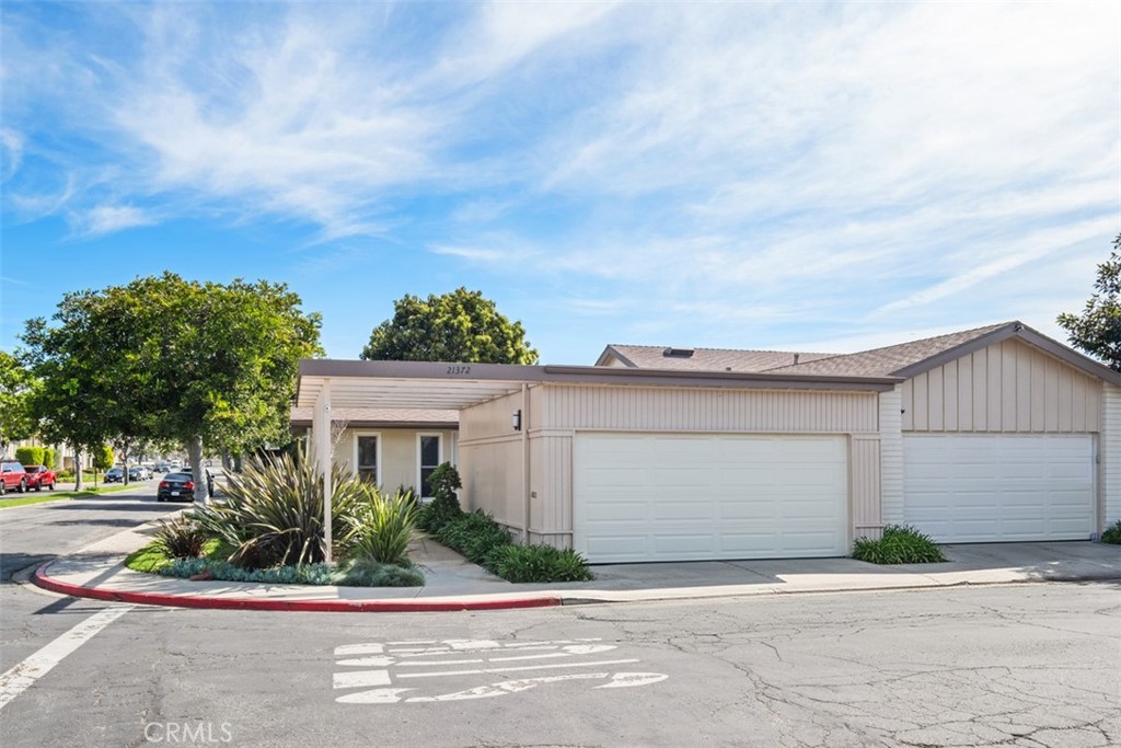 21372 Green Cove, Huntington Beach CA 92646 - photo 1
