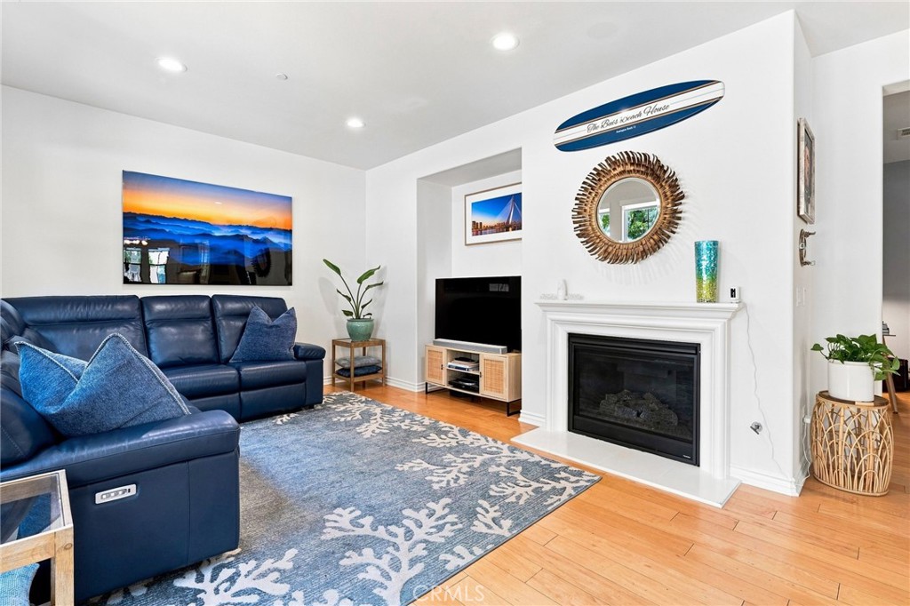 21380 Abigail Lane, Huntington Beach CA 92646 - photo 14