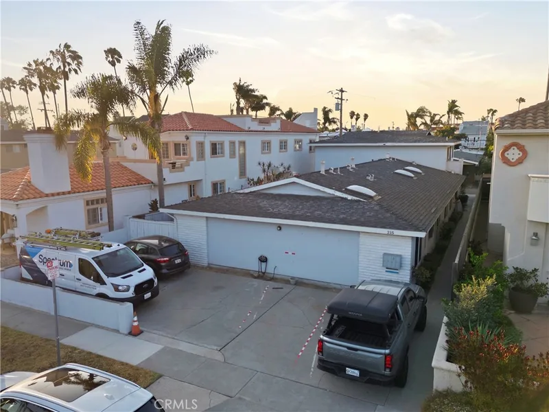 215 Detroit Avenue, Huntington Beach