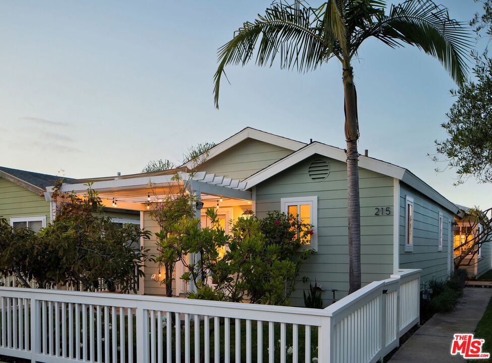 215 Portland Avenue, Huntington Beach CA 92648 - photo 1