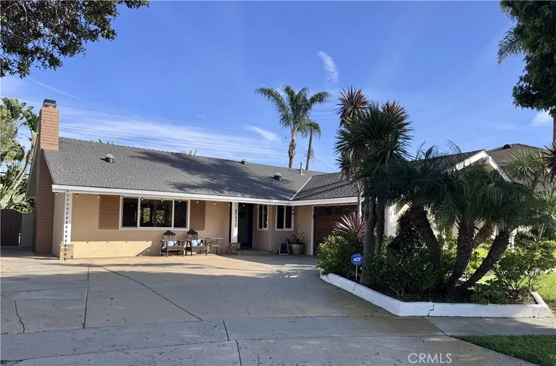 21532 Kaneohe Lane, Huntington Beach, CA 92646