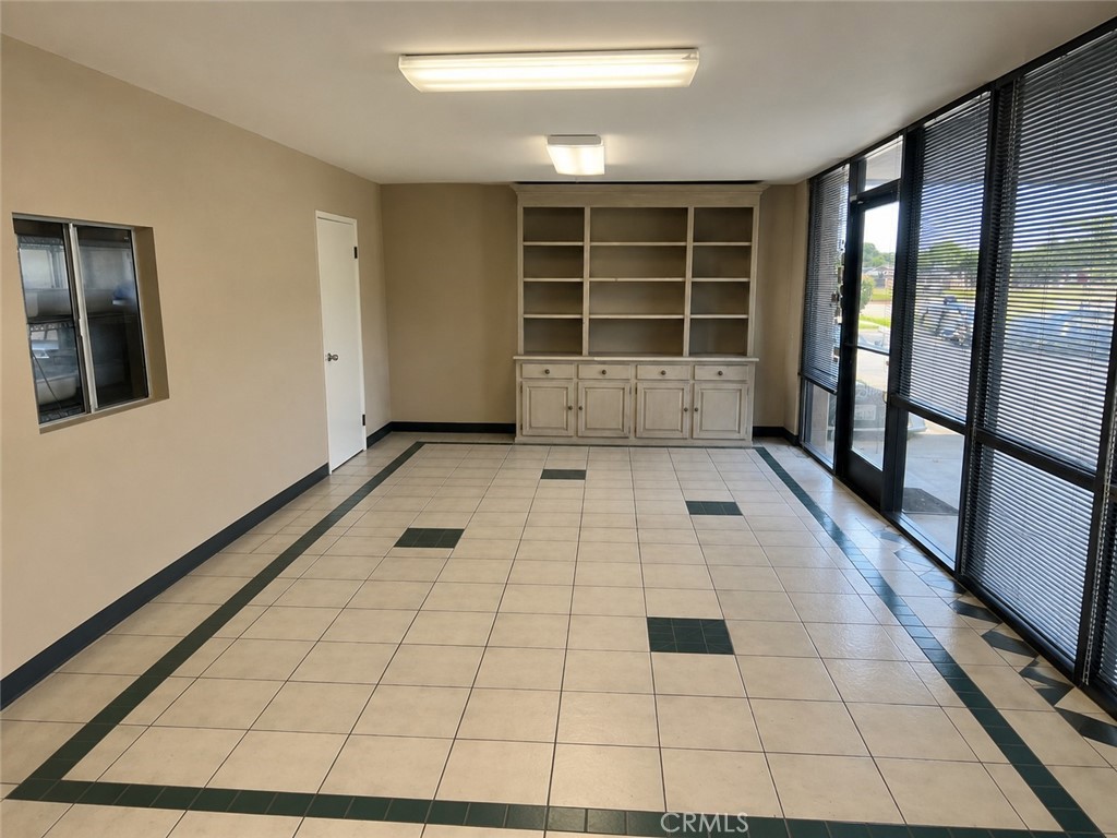 21561 Surveyor 2B, Huntington Beach CA 92646 - photo 9