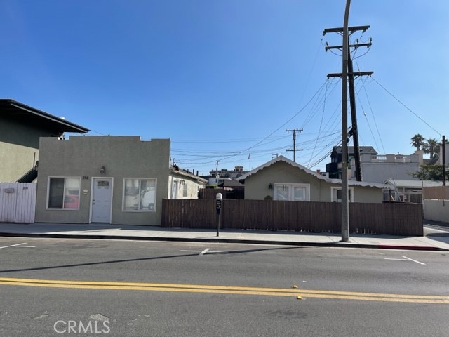 216 Walnut Avenue, Huntington Beach CA 92648 - photo 1