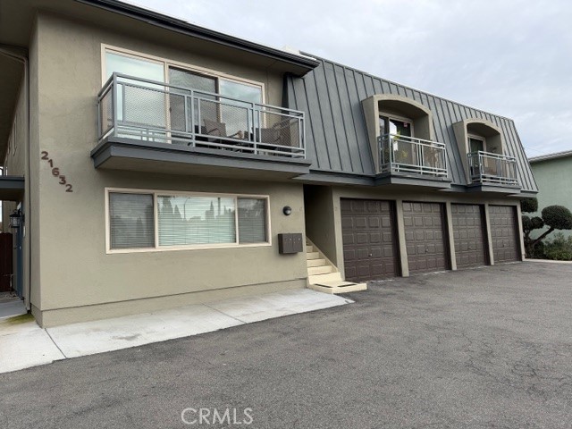 21632 Brookhurst B, Huntington Beach CA 92646 - photo 1