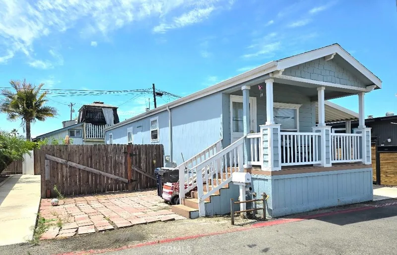 21752 Pacific Coast Hwy 7A, Huntington Beach