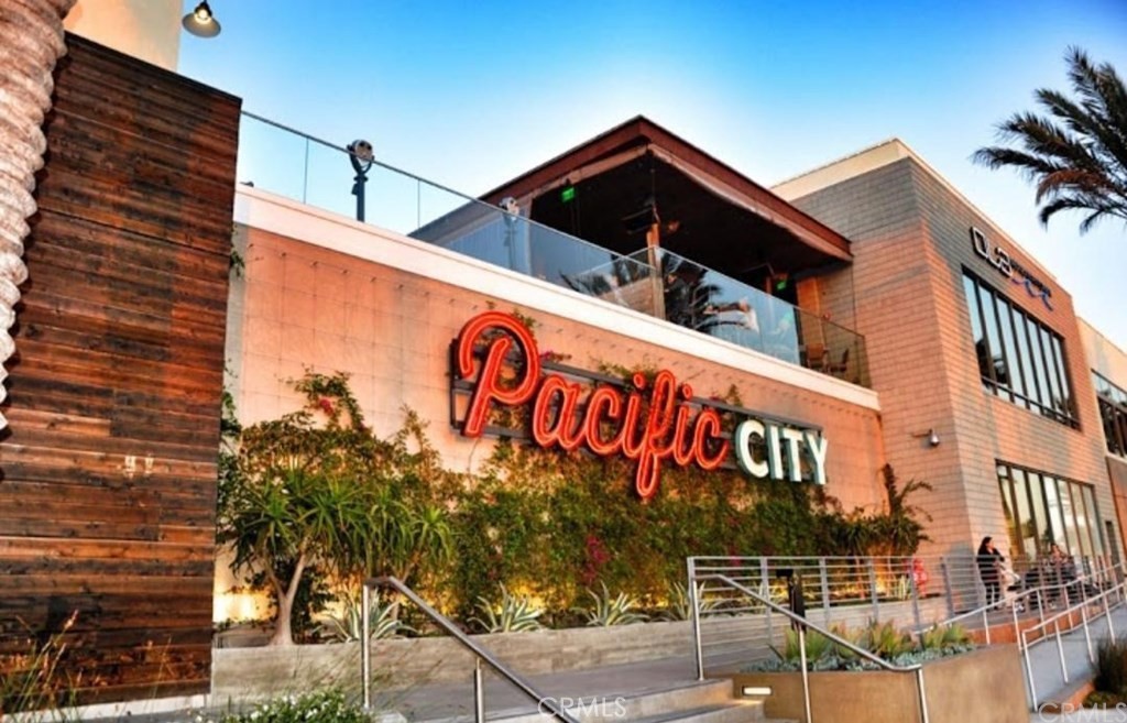 Downtown - 21752 Pacific Coast Hwy 7A, Huntington Beach CA 92646 - photo 24