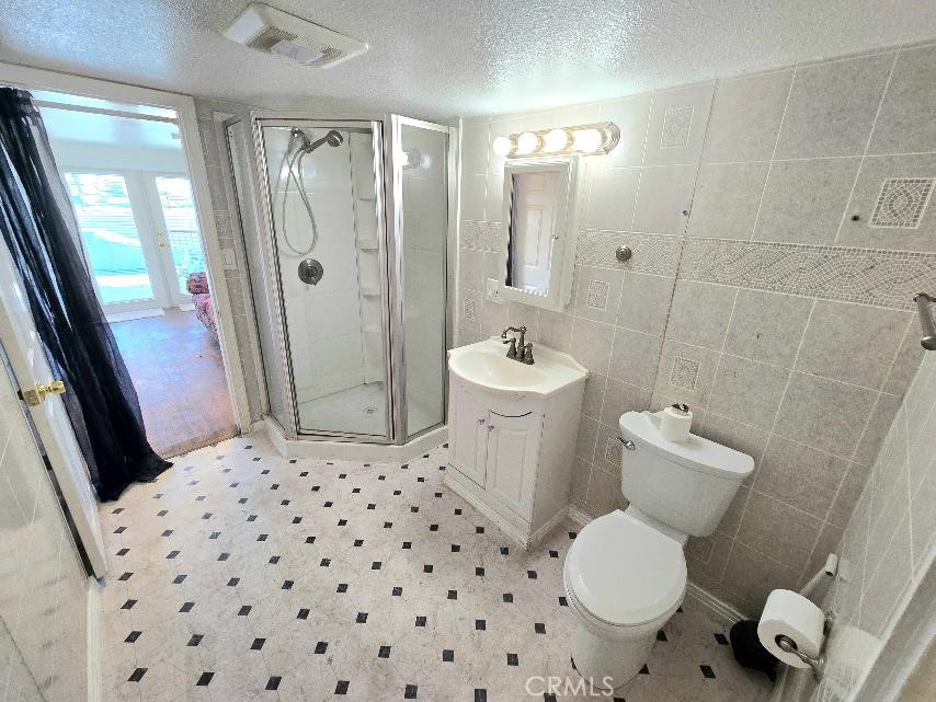 Bathroom - 21752 Pacific Coast Hwy 9, Huntington Beach CA 92646 - photo 22