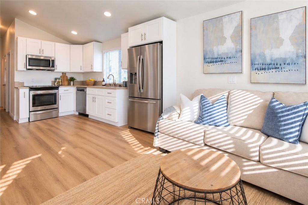 21752 Pacific Coast, Huntington Beach CA 92646 - photo 4