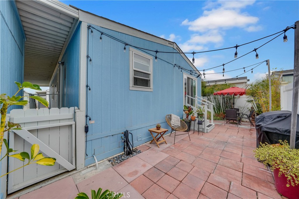 21851 Newland, Huntington Beach CA 92646 - photo 31