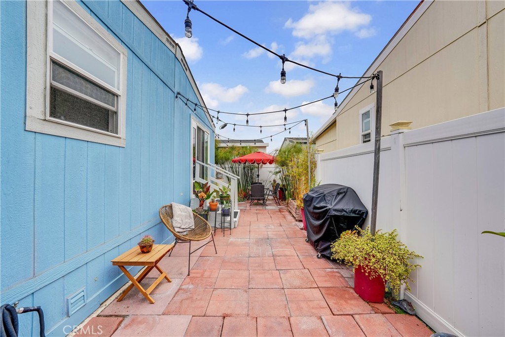 21851 Newland, Huntington Beach CA 92646 - photo 32